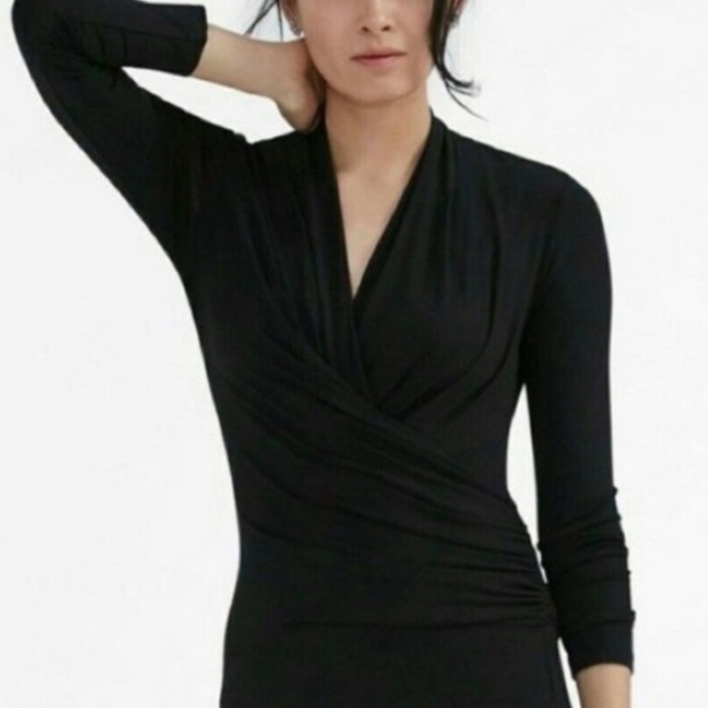 MM Lafleur Black Fey 2.0 V-Neck Side Ruched Top